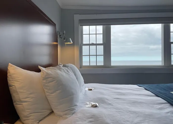 Emerson Inn By The Sea