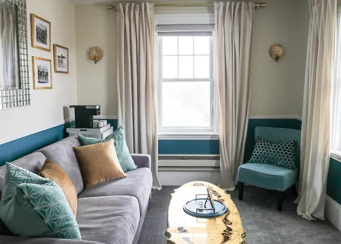 Emerson Inn By The Sea